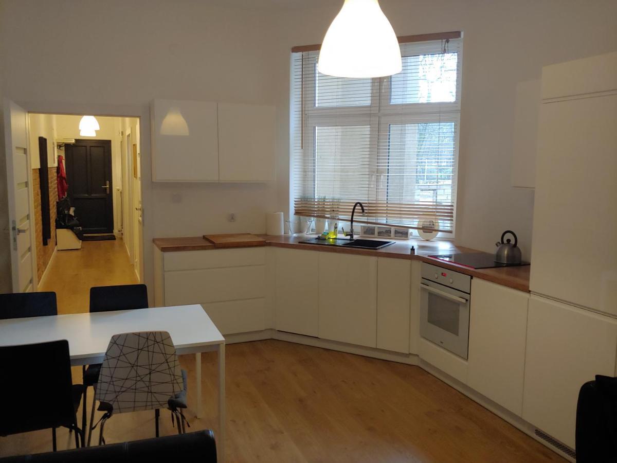 Apartament Wybickiego Apartment Познан Екстериор снимка